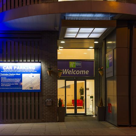 Holiday Inn Express Swindon City Centre By Ihg Luaran gambar