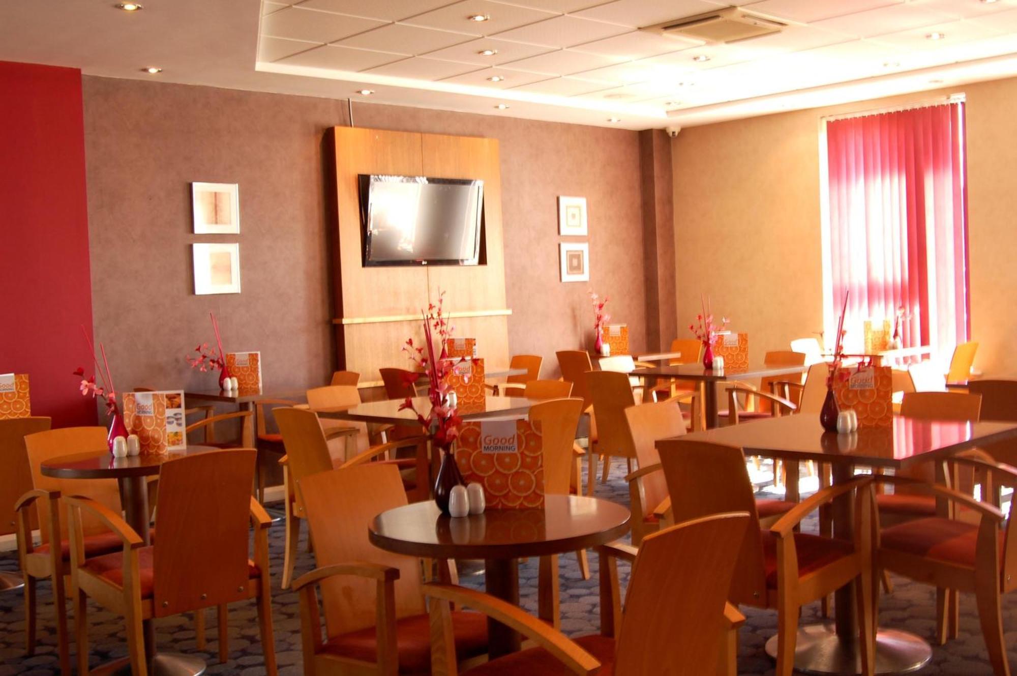 Holiday Inn Express Swindon City Centre By Ihg Luaran gambar