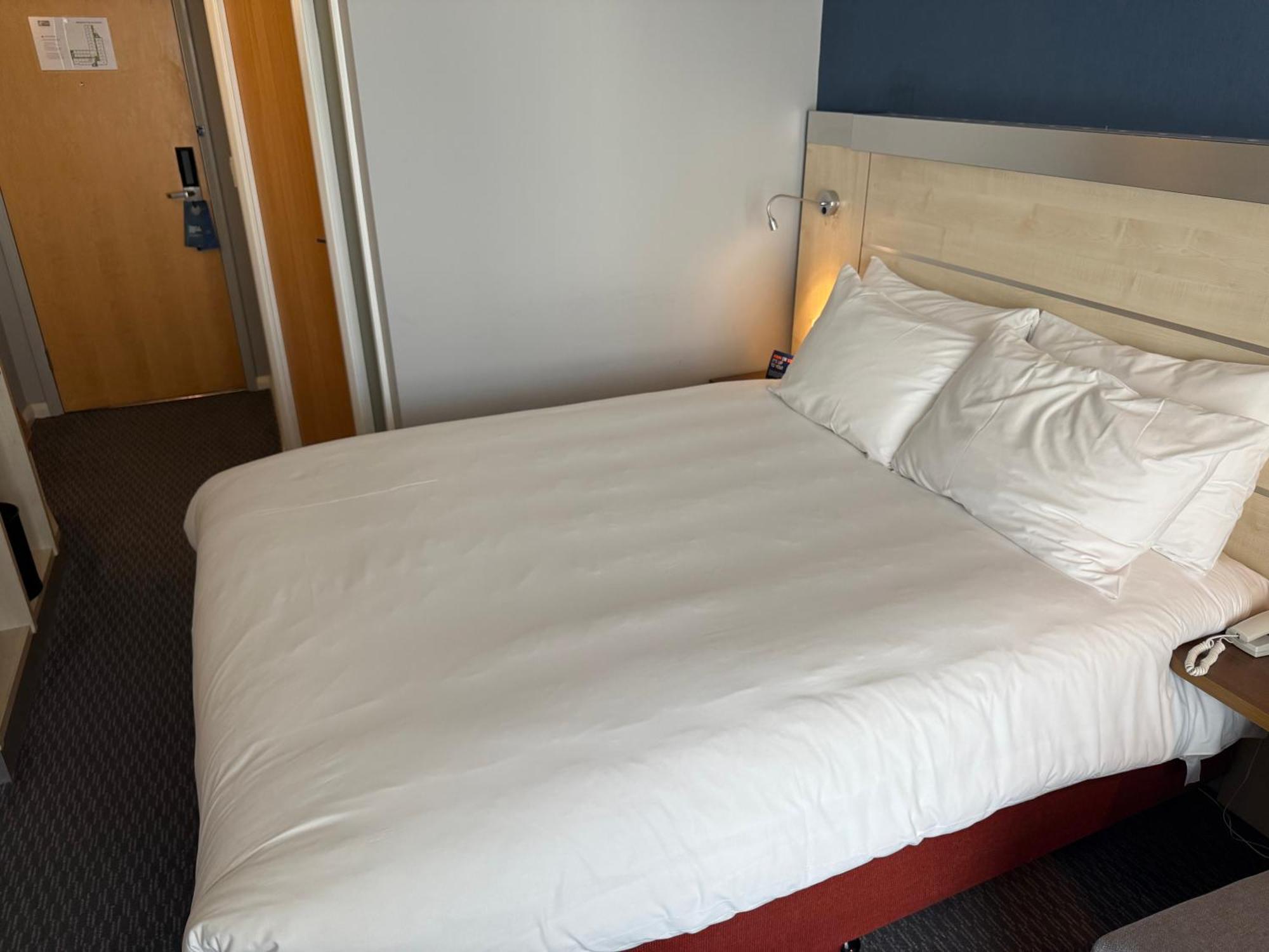 Holiday Inn Express Swindon City Centre By Ihg Luaran gambar