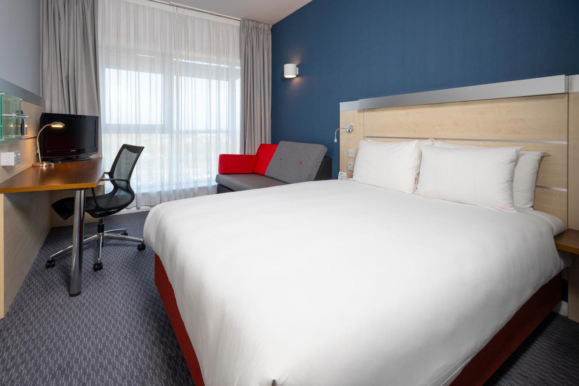 Holiday Inn Express Swindon City Centre By Ihg Luaran gambar