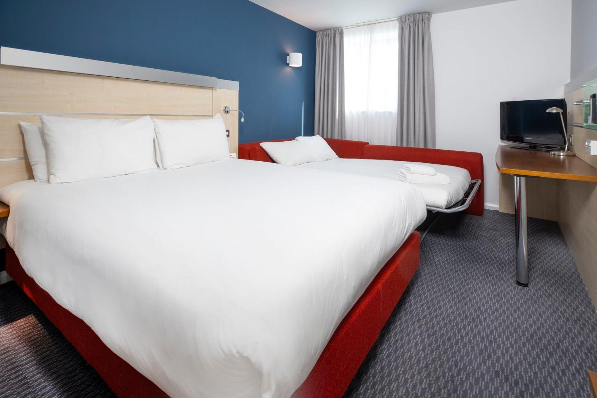 Holiday Inn Express Swindon City Centre By Ihg Luaran gambar