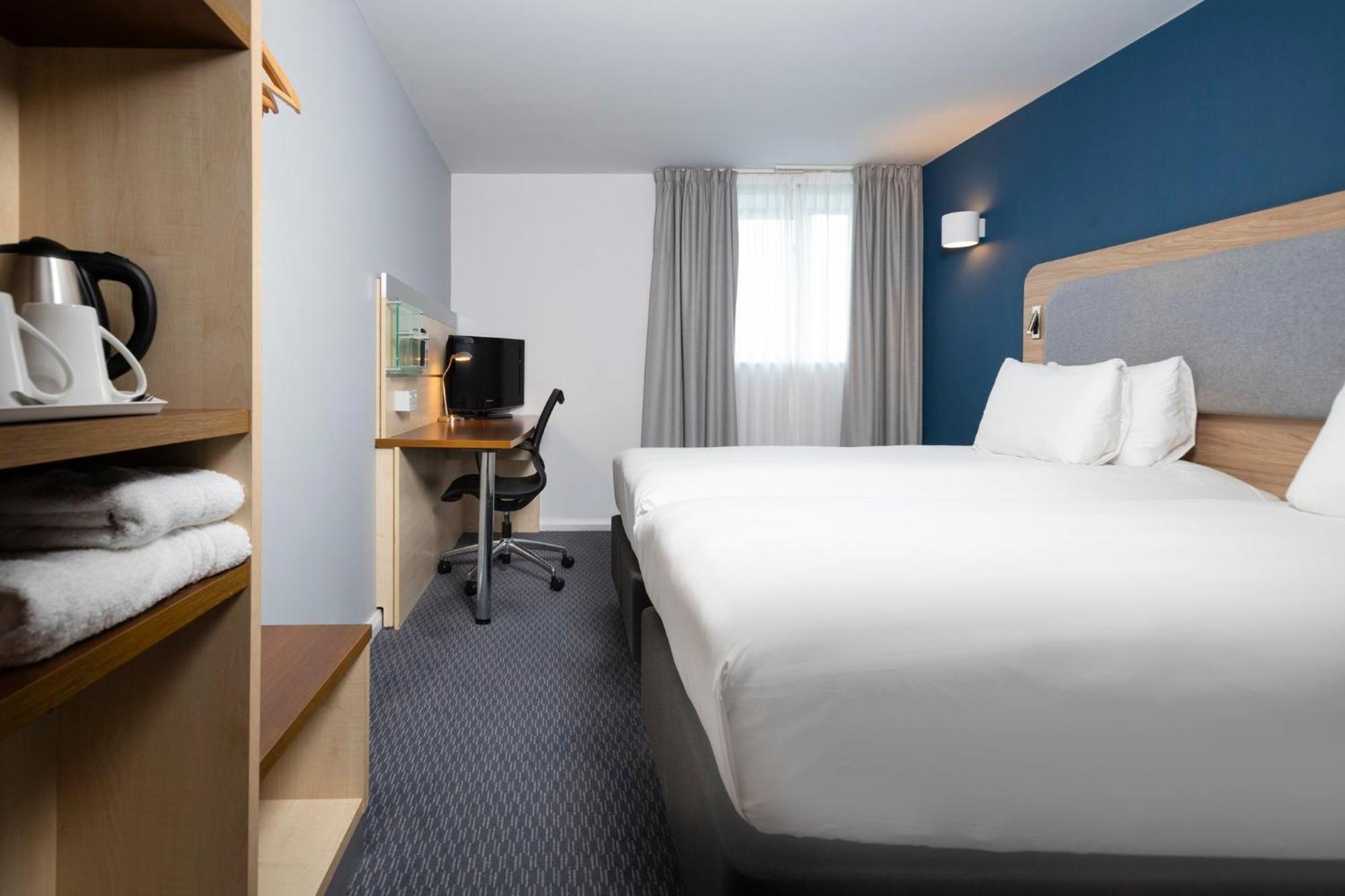 Holiday Inn Express Swindon City Centre By Ihg Luaran gambar
