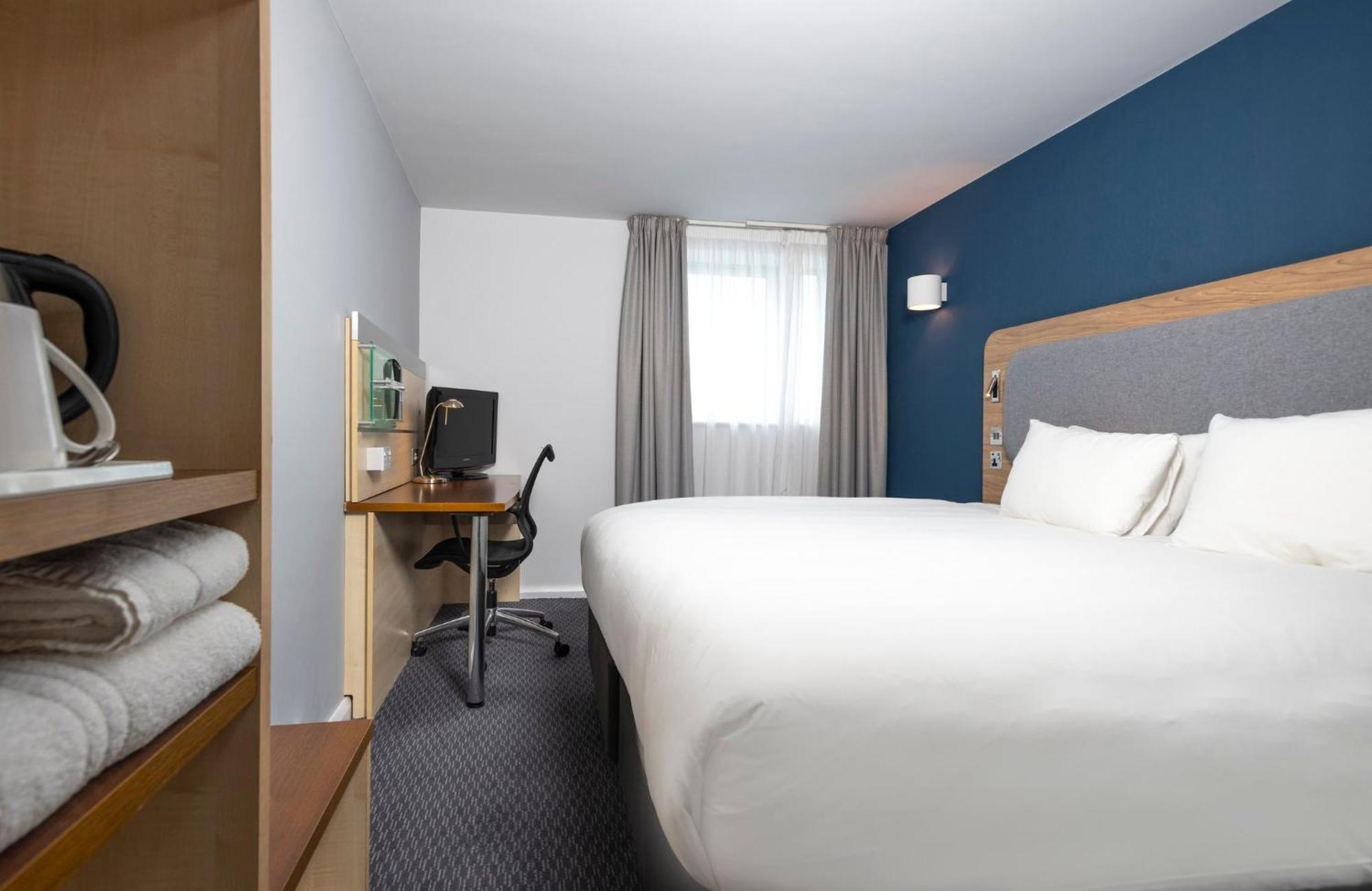 Holiday Inn Express Swindon City Centre By Ihg Luaran gambar