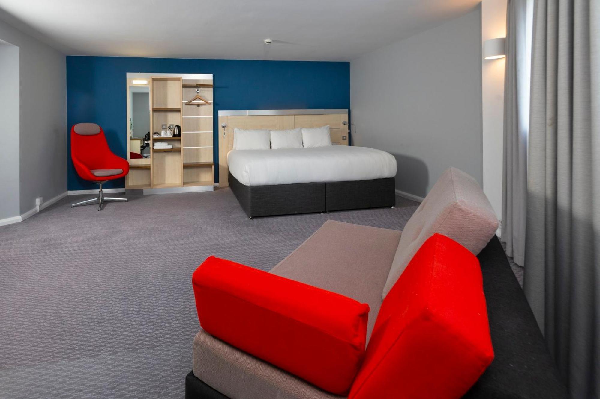 Holiday Inn Express Swindon City Centre By Ihg Luaran gambar
