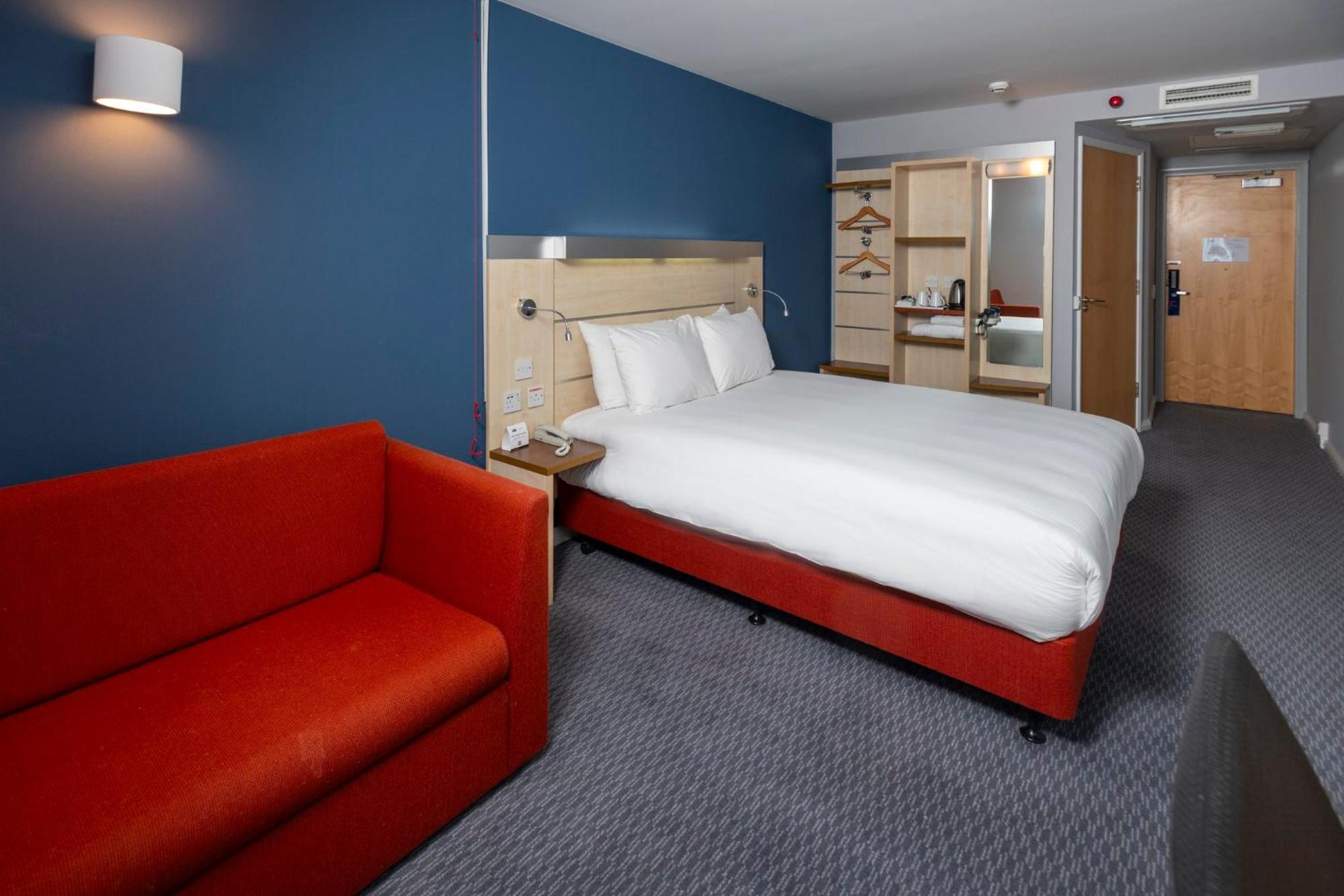 Holiday Inn Express Swindon City Centre By Ihg Luaran gambar
