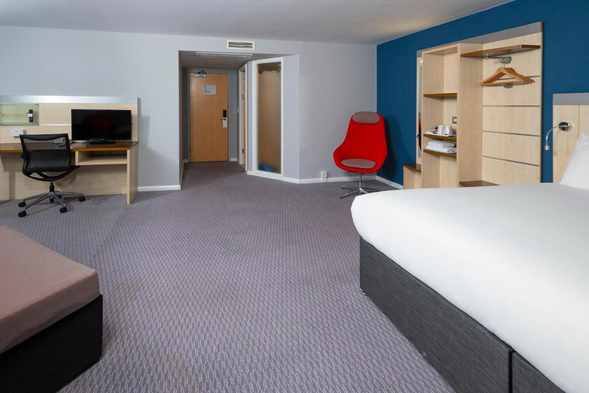 Holiday Inn Express Swindon City Centre By Ihg Luaran gambar
