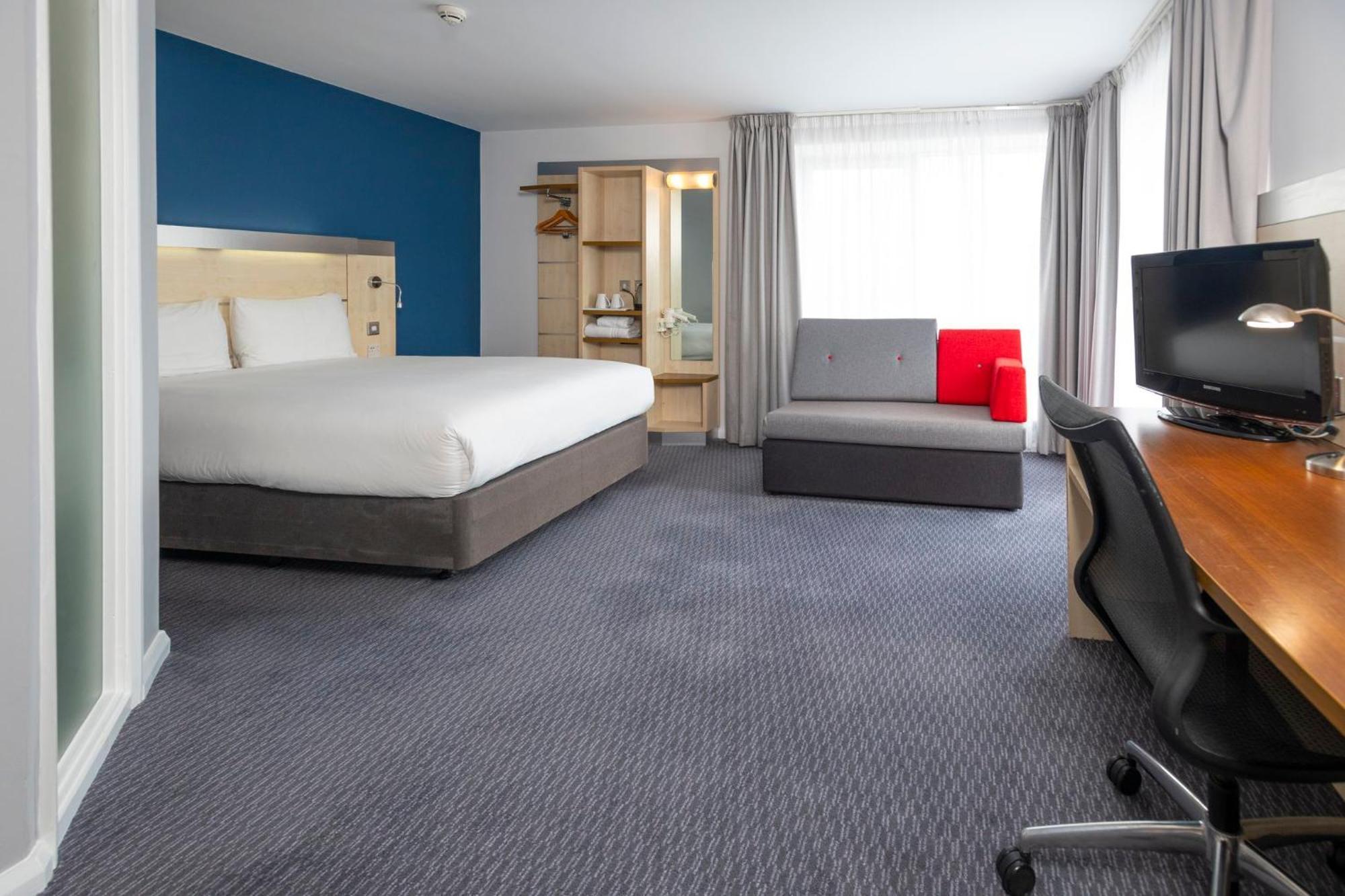 Holiday Inn Express Swindon City Centre By Ihg Luaran gambar