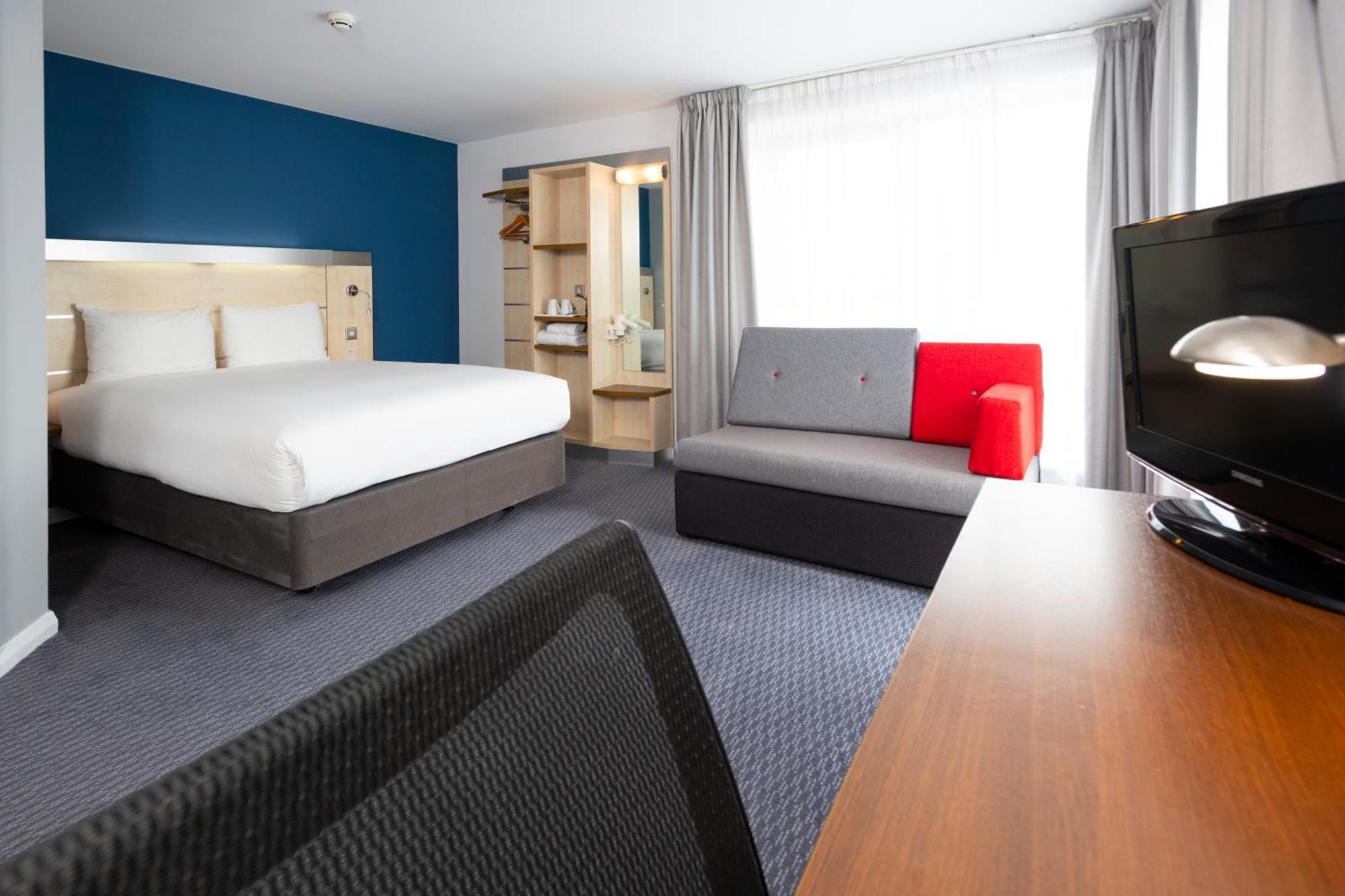 Holiday Inn Express Swindon City Centre By Ihg Luaran gambar