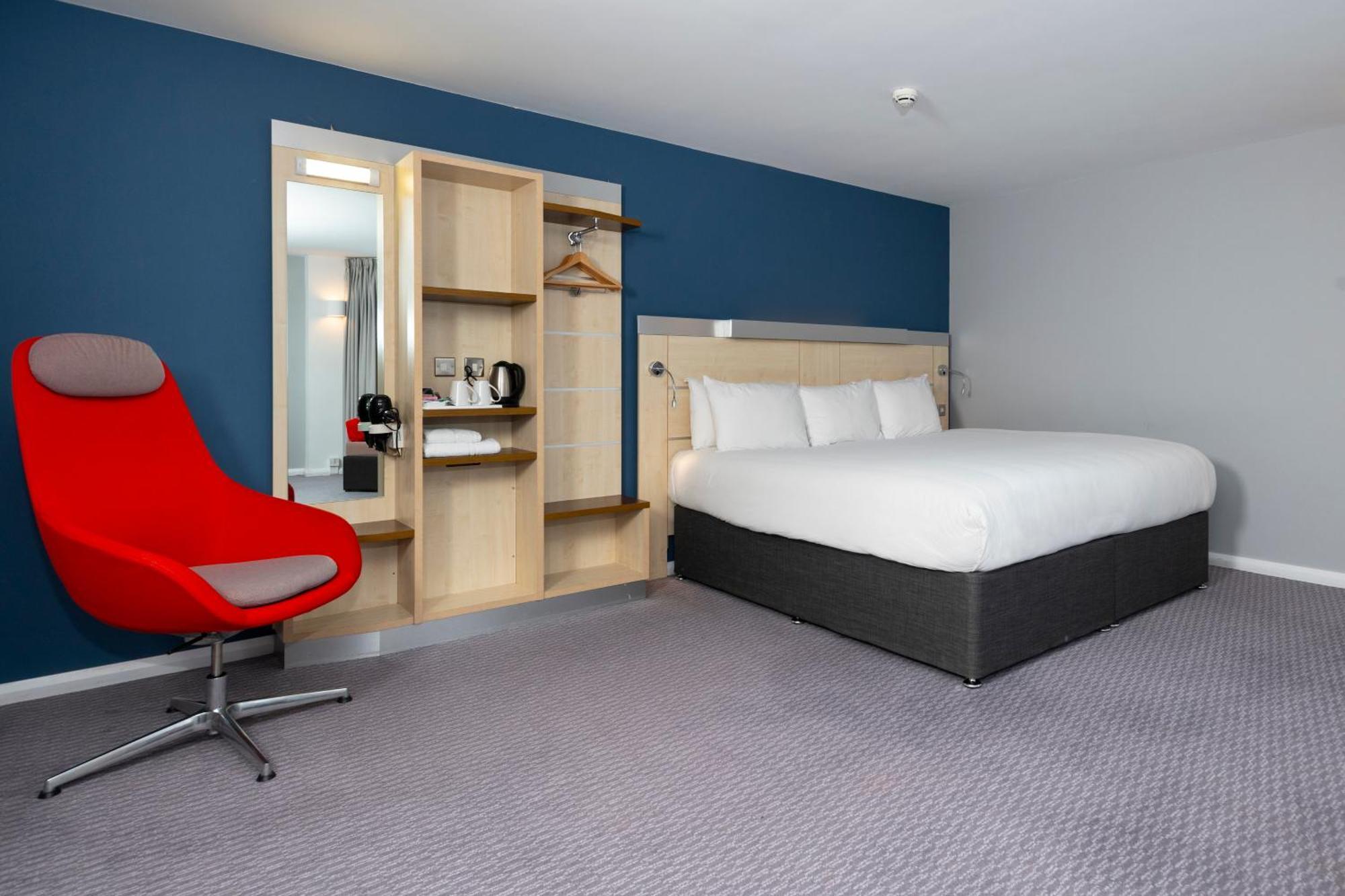 Holiday Inn Express Swindon City Centre By Ihg Luaran gambar