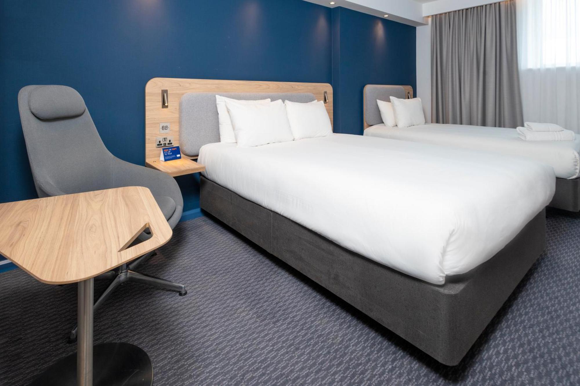 Holiday Inn Express Swindon City Centre By Ihg Luaran gambar