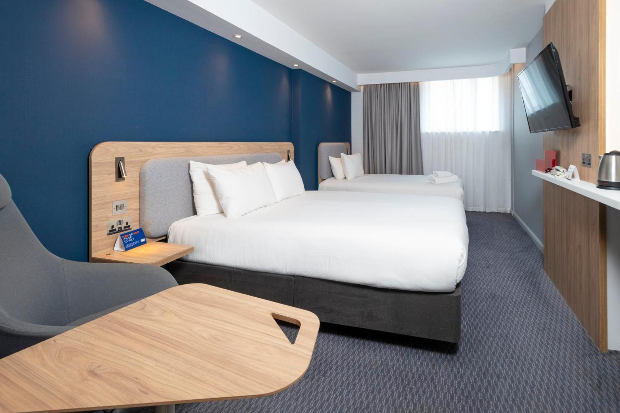 Holiday Inn Express Swindon City Centre By Ihg Luaran gambar